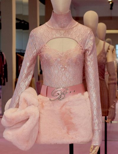 (80) #Blumarine on Tumblr Early 2000s Fashion Pink, Blumarine Aesthetic, 2000s Fashion Pink, Playing With Puppies, Aespa Outfits, Luxe Wardrobe, Trish Una, Feminine Outfit Ideas, Era Outfits