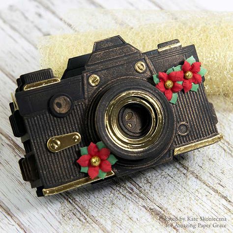 Diy Camera Craft, Camera Paper Craft, Wedding Tablesetting, Camera Crafts, Paper Camera, Camera Diy, Card Holder Wedding, Pop Up 3d, Pink Camera