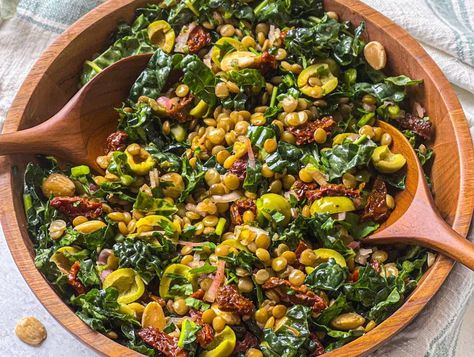 Lemon Pesto Lentil Salad with Olives and Sun-Dried Tomatoes - Kosher.com Salad With Olives, Coconut Lentil Soup, Pesto Vinaigrette, Lentil Salad Recipes, Lemon Pesto, Garlic Juice, High Protein Vegan, Green Lentils, Lentil Salad