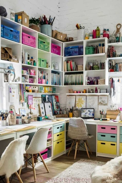 Ikea Art Studio, Kallax Craft Room, Craft Room Aesthetic, Ikea Office Ideas, Ikea Aesthetic, Aesthetic Work Desk, Craft Room Organization Ideas, Ikea Art, Ikea Craft Room