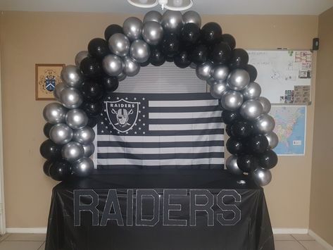 Raiders Centerpieces Party Ideas, Raiders 1st Birthday Party, Raiders Balloon Garland, Raiders Party Decorations Diy, Raiders Theme Party Ideas, Raiders Bday Party Ideas, Raiders Party Ideas, Barbie Bows, Raiders Birthday Party Decorations