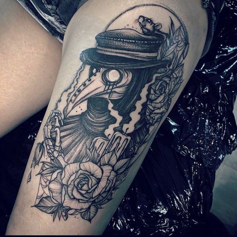 Neotraditional Plague Doctor, Female Plague Doctor Tattoo, American Traditional Plague Doctor Tattoo, Tattoo Ideas Plague Doctor, Old School Plague Doctor Tattoo, Plague Doctor Leg Tattoo, Plague Doctor Tattoo, Doctor Tattoo, Rat Tattoo