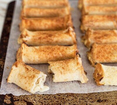 The Brokenwood Mysteries: Mrs. Marlowe’s Secret Cheese Roll Recipe — Different Drummer: Movie Reviews for Film-Loving Foodies Annabelle Langbein Recipes, Vegetarian Kids Lunch, Annabel Langbein, Cheese Roll Recipe, Lunch Dishes, Party Nibbles, Toasted Sandwiches, Vegetarian Kids, Cheese Rolls