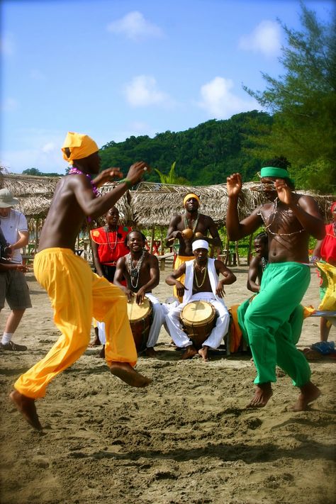 Deforestation in La Mosquitia, Honduras Honduras Art, Latina Baddie, Honduras Flag, Spanish Heritage, Roatan Honduras, Jamaican Culture, African Dance, Caribbean Culture, Tegucigalpa