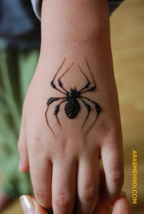 50 Spider Mehndi Design (Henna Design) - October 2019 Spider Mehendi, Henna Designs Guys, Henna Tattoo Inspiration, Masculine Henna For Men, Boys Henna Designs, Henna Designs For Guys, Henna Tattoo Designs Simple Unique, Dragon Henna Designs, Boy Henna Designs