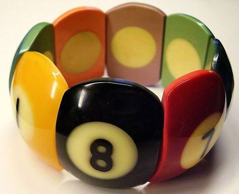 8 Ball Bracelet, 8 Ball Jewelry, Twee Jewelry, Weird Bracelets, 80s Jewelry, Billiard Ball, Fran Fine, Bakelite Jewelry, Pool Ball