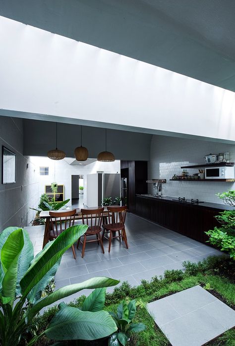 Inside Garden, House Design Pictures, Tropical House, Rooftop Garden, Style Deco, Minimalist Architecture, New Home Designs, Küchen Design, Outdoor Kitchen