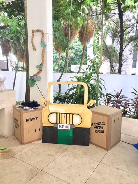 Cardboard Jeep Safari, Safari Jeep Cardboard Diy, Cardboard Jeep, Safari Vbs, Jungle Vbs, Safari Jeep, Jungle Party Decorations, Jungle Decorations, Safari Animals Birthday