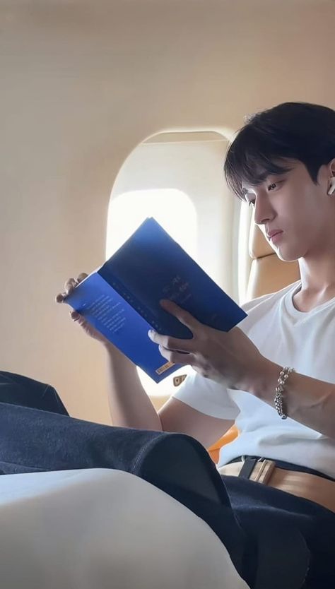 Kpop Idols Reading Books, Lee Dokyeom Boyfriend Material, Kpop Reading Book, Seventeen Bf Material Wallpaper, Seokmin Seventeen Boyfriend Material, Dokyeom Boyfriend Material Wallpaper, Svt Bf Material, Dk Bf Material, Seventeen Bf Material