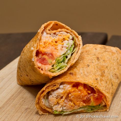 Buffalo Ranch Chicken Wrap, Buffalo Chicken Wrap Recipe, Buffalo Chicken Wrap, Chicken Wrap Recipe, Buffalo Ranch Chicken, Braised Chicken Breast, Buffalo Chicken Wraps, Chicken Wrap Recipes, Buffalo Ranch