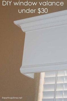 Diy Window Valance, Kitchen Window Treatments Diy, Window Valance Diy, Valance Tutorial, Window Coverings Bedroom, Window Coverings Diy, Wooden Cornice, Kitchen Window Coverings, Diy Valance