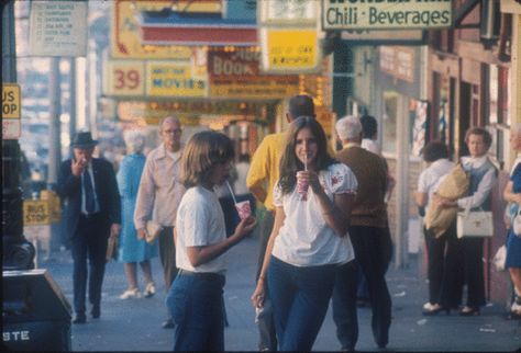 The Baby Boomers of downtown Seattle, WA in this photo taken in 1975. Note: I found this great image at www.thevintagenews.com.  I know that my Pinterest followers will enjoy seeing this photo too. #triciadaniels Seattle Center, Baby Boomers Generation, Fashion 1970s, West Seattle, Downtown Seattle, Bainbridge Island, Seattle Washington, The 1970s, Washington State