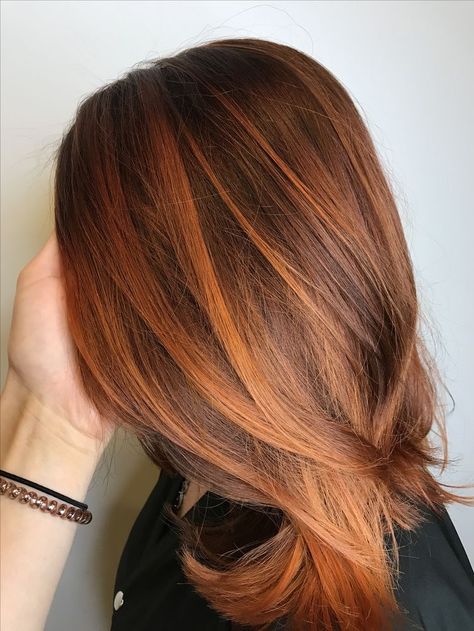 Brick Red Balayage, Chocolate And Copper Hair Color, Straight Copper Balayage, Copper Highlights Straight Hair, Copper Balayage Brunette Straight, Reverse Balayage Blonde To Copper, Ombre Hair Copper, Copper Hair With Brown Roots, Copper Hair Straight