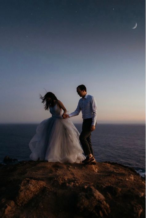 One of the best places to elope in California in on the coast in Big Sur! This location has so many different views, from rugged coastlines, to Redwood forests and there are endless locations to choose from for your Big Sur elopement! This blog post goes in depth to help you learn about the best places to elope (including some of our favorite locations) as well as everything you need to know for getting wedding permits and choosing the best time of year to elope. | Henry Tieu Photography Big Sur Elopement, Beautiful Vows, Best Places To Elope, Southern Oregon Coast, Oregon Waterfalls, Cascade National Park, Places To Elope, How To Elope, North Cascades National Park