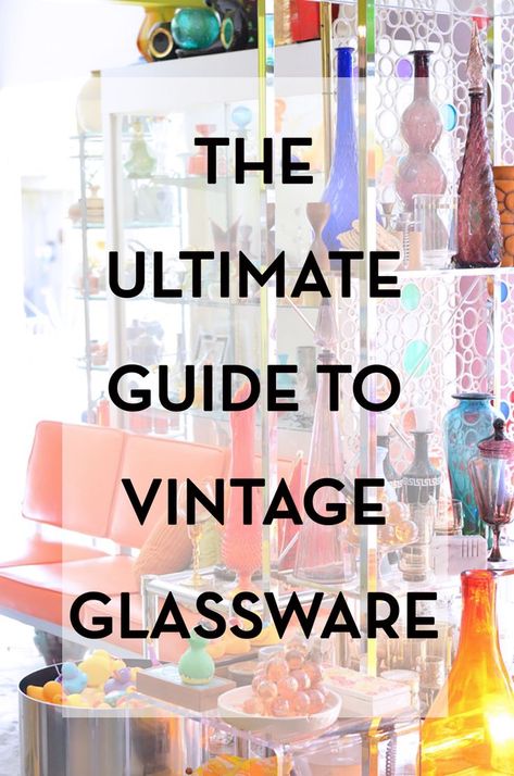 Glassware Display, Antique Knowledge, Vintage Glassware Antiques, Mid Century Glassware, Antique Dishes, Colored Glassware, Antique Glassware, Crystal Glassware, Vintage Bottles