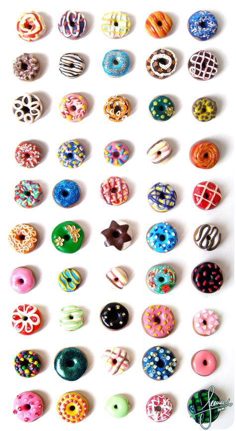 Cincin Diy, Fimo Kawaii, Crea Fimo, Colorful Donuts, Tanah Liat, Cute Polymer Clay, Polymer Clay Miniatures, Clay Food, Cute Clay