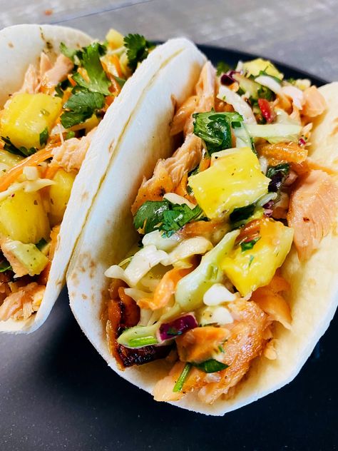 Chili Glazed Salmon, Salmon Tacos Recipe, Pineapple Slaw, Sweet Thai Chili, Tacos With Pineapple, Street Taco Recipe, Salmon Tacos, Thai Chili, Seafood Entrees