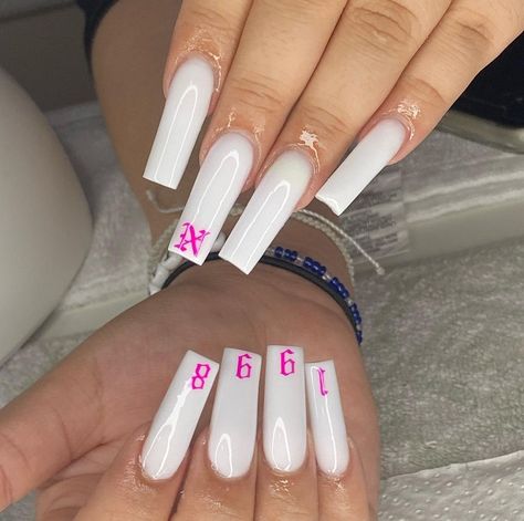 Nail Designs With Numbers, Trap Nails Designs, Birth Year Nails, Nails With A Letter On Them, Nails With Numbers, Nails With Boyfriends Name, Nails With The Letter A, Nails With Boyfriends Initials, Boyfriend Initial Nails