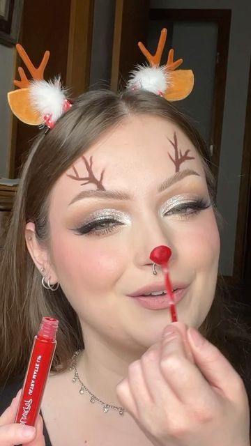 Breyonna on Instagram: "EASY REINDEER MAKEUP 🦌🎄 What are your plans for the holidays?! @colourpopcosmetics creme gel liner pencil Sunnyvale @colourpopcosmetics ultra matte liquid lipstick Risk Taker @colourpopcosmetics Rudolph deer ears Christmas makeup, easy Christmas makeup, reindeer makeup, Christmas eyeshadow, creative Christmas makeup, Rudolph makeup, deer makeup, holiday makeup, Christmas eye makeup #colourpop #colourpopme #makeupartist #makeup #makeuptutorial #makeupinspiration #makeupideas #eyeshadow #eyemakeup #eyemakeuptutorial #eyeshadowtutorial #easymakeup #christmas #christmasmakeup #makeupreels #beautyreels #inssta_makeup #undiscoveredmuas #undiscovered_muas #wakeupandmakeup #makeuptransformation #makeuptrends #rudolph #makeupvideos #makeupvideo #makeupobsessed" Easy Reindeer Makeup, Christmas Makeup Easy, Rudolph Makeup, Creative Christmas Makeup, Eyeshadow Creative, Easy Christmas Makeup, Holiday Makeup Christmas, Reindeer Makeup, Christmas Eyeshadow