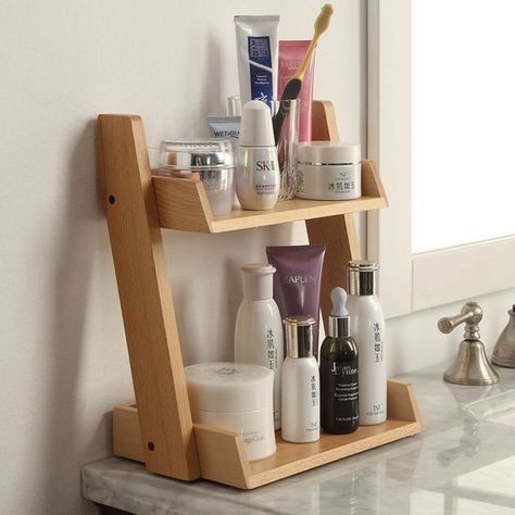 Estantes de almacenamiento que tu casa necesita | Es la Moda Wooden Storage Shelves, Wooden Bathroom, Standing Shelves, Cozy Room Decor, Wood Bathroom, Desktop Storage, Vanity Tray, Wooden Storage, Wooden Shelves