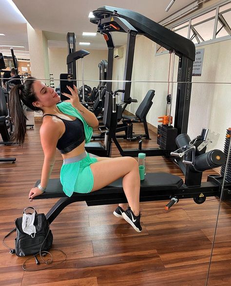 Gym Story, Academia Looks, Look Academia, Workout Pics, Kodak Moment, Gym Selfie, Fashion Photography Poses, Gym Workout For Beginners, Gym Style