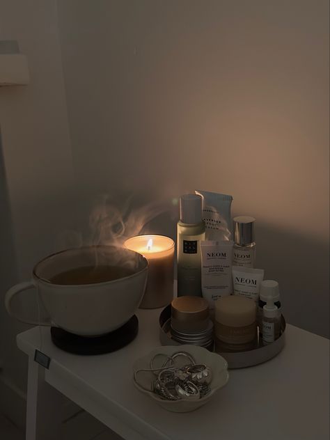 Night routine, neom, rituals Calming Night Aesthetic, Hygge Night Routine, Self Care Night Routine Aesthetic, Self Care Night Aesthetic, Night Time Routine Aesthetic, Evening Routine Aesthetic, Evening Self Care, Cozy Night Aesthetic, November Dump