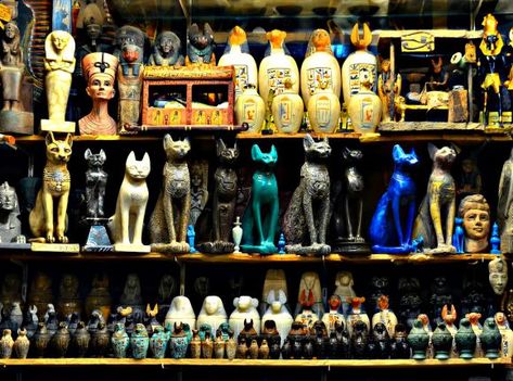 Egypt Shopping, What To Buy In Egypt, Egypt Souvenirs, Egypt Fashion, Egypt Resorts, Egypt Jewelry, Ancient Egyptian Jewelry, Egypt Culture, Africa Travel Guide