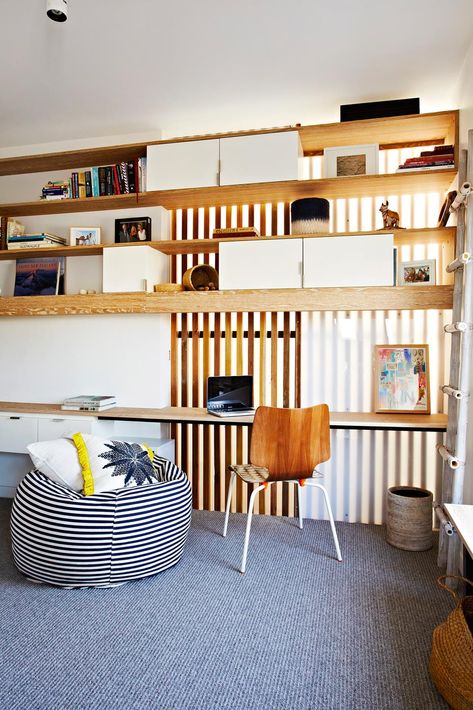 Advice from design experts on living with teens at home; ideas for study zones, bedrooms, and separate living areas that can function as teenage retreats. Ideas For Study, Teenage Retreat, Guest House Shed, Sleepover Room, Teen Girl Wall Art, Rome Apartment, Australia House, Homes To Love, Farmhouse Side Table