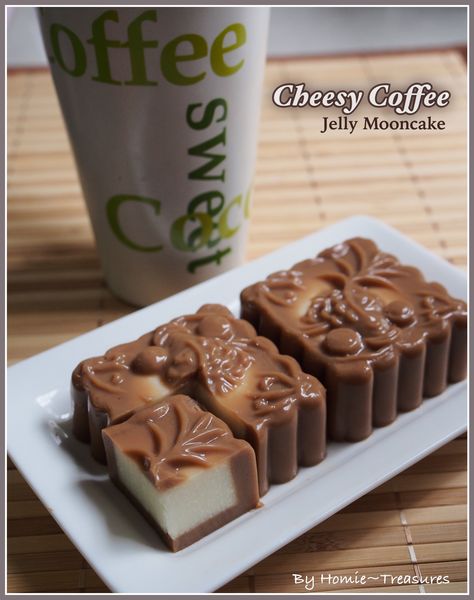 Cheesy Coffee Jelly Mooncake ^^ Vegan Mooncakes, Jelly Mooncake, Easy Indian Dessert, Mooncake Recipe, Moon Cakes, Coffee Jelly, Dessert Photography, Kawaii Cooking, Easy Baking Recipes Desserts