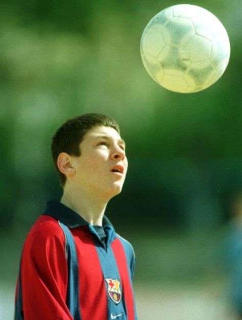 Lionel Messi joined Barcelona's famous La Masia academy in 2000 as a teenager and was a huge success with the club's youth teams Messi Childhood, Young Messi, Lio Messi, Lionel Messi Fc Barcelona, Argentina National Team, Barcelona Futbol Club, Bio Facts, Lionel Andrés Messi, Leonel Messi