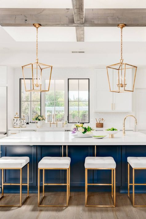 Blue Kitchen Island, Navy Kitchen, Grey Kitchen Island, Серая Кухня, Blue Cabinets, White Kitchen Design, Kitchen Design Trends, Gold Kitchen, Transitional Kitchen