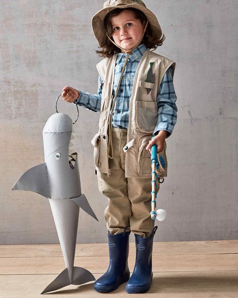 shark treat bag for Halloween Ocean Costume, Fisherman Costume, Shark Halloween, Rainbow Halloween, Fish Costume, Kids Costumes Boys, Kids Vest, Hallowen Costume, Diy Halloween Projects