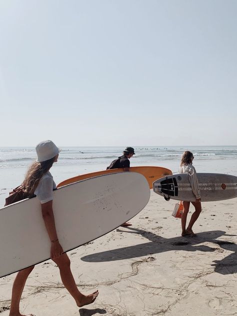 Surfing Aesthetic California, California Surfing Aesthetic, Life In San Diego, Beach Town Life Aesthetic, West Coast Beach Aesthetic, Summer California Aesthetic, Venice Beach California Aesthetic, San Diego Astethic, Encinitas Aesthetic