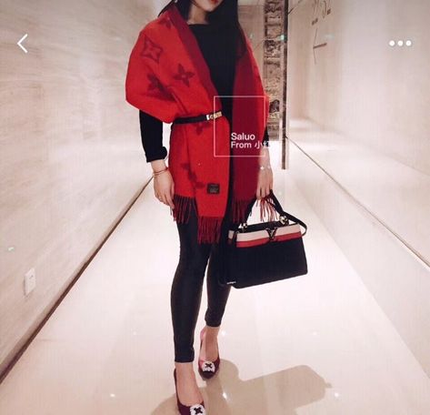 How To Style Louis Vuitton Scarf, Red Lv Scarf Outfit, Lv Scarf Outfit, Louis Vuitton Scarf Outfit Winter, Louis Vuitton Scarf Outfit, Lv Shawl, Lv Scarf, Shawl Outfit, Louis Vuitton Scarf