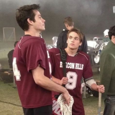 dylan & dylan loll Dylan Obrian, Dylan Sprayberry, Teen Wolf Funny, Teen Wolf Mtv, Teen Wolf Dylan, Teen Wolf Stiles, Teen Wolf Cast, Scott Mccall