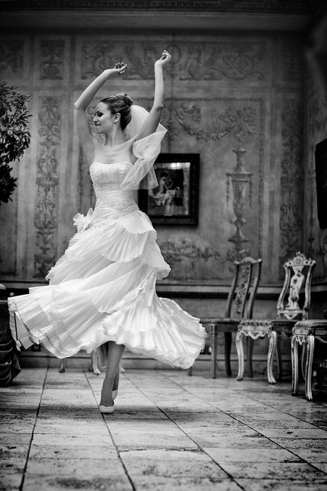 Bride Wedding Photos, Art Dresses, Wedding Feast, Collage Images, Wedding Happy, Secret Wedding, Bridal Pictures, Wedding Shot, Shall We Dance