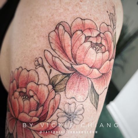 Chloe Tattoo, Mujeres Tattoo, Peony Tattoo, Peonies Tattoo, Tattoo Arm, Disney Tattoos, Trendy Tattoos, Forearm Tattoos, Rose Tattoos