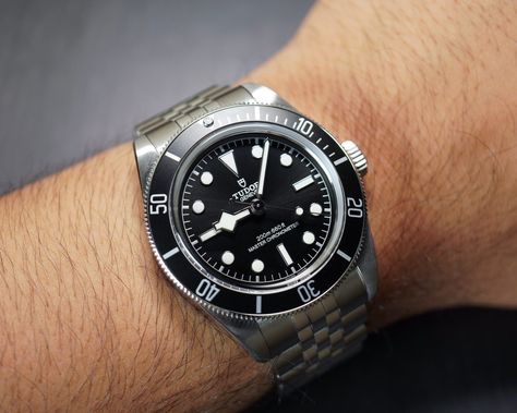 Tudor Black Bay 41 ‘Monochrome’ – Beans & Bezels Speedmaster Professional, Tudor Black Bay, Shield Logo, Watch Review, The Tudor, Dive Watches, Men's Collection, Matte Black, Lifestyle