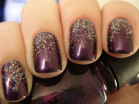 For the girls to match their eggplant dresses? Nails Dark, Her Nails, Ideas Nails, Sparkly Nails, Glitter Nail, Cute Nail Designs, Fancy Nails, Purple Glitter, Nail Polishes