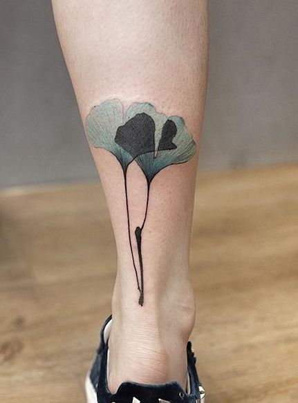 Chen Jie Newtattoo ginko leaves Blatt Tattoos, Model Tattoos, Ginko Leaves, 42 Tattoo, Hamsa Tattoo, Tattoo Color, Botanical Tattoo, Most Popular Tattoos, Design Tattoo