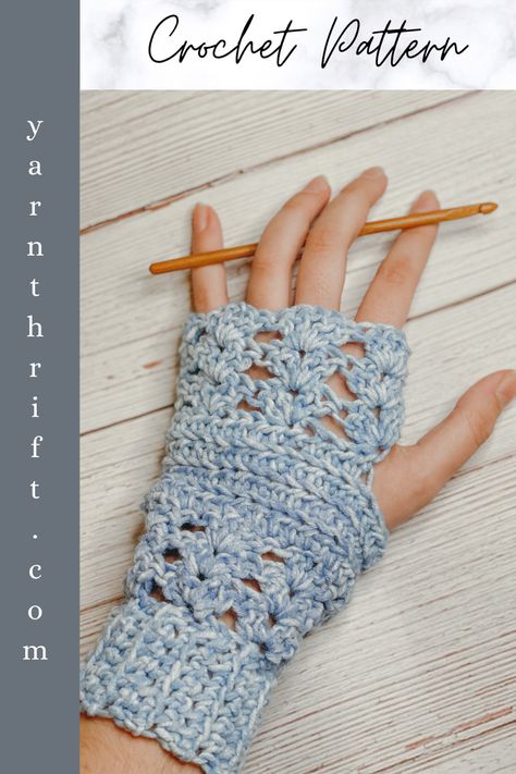 Crocheting Gloves, Crochet Handwarmers, Crochet Fingerless Gloves Free Pattern, Crochet Gloves Free Pattern, Fingerless Gloves Pattern, Crochet Hand Warmers, Crochet Mitts, Crochet Apparel, Crochet Wrist Warmers