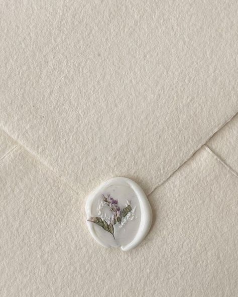 Wax seals with dried flowers are officially our favorite embellishment 🌾 | Instagram Taylor Core, Text Art, Iphone Icon, Father Of The Bride, Letter Writing, Wax Seals, Branding Inspiration, Love Letters, Seals