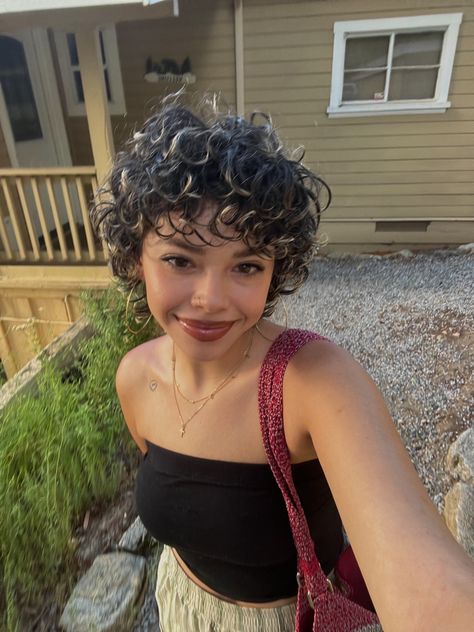 Curly Bixie Haircut Girl, Black Curly Short Hairstyles, Super Short Curly Haircuts, Baby Cut Hairstyle For Women, Short Color Hair, Short 2c Hair, 3b Short Curly Hair, Super Short Curly Hair, Really Short Curly Hair