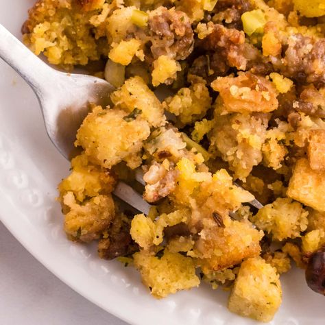 Sausage Stuffing Feature Crockpot Candy Recipes, Sausage Stuffing Recipe, Baked Teriyaki Chicken, Christmas Dinner Menu, Delicious Family Meals, Homemade Cornbread, Ground Italian Sausage, Mild Italian Sausage, Kitchen Fun