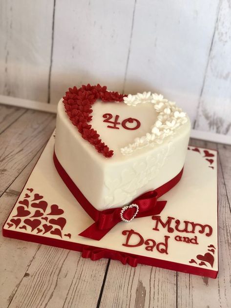 Heart Cake For Anniversary, 1kg Cake Design Anniversary, Anniversary Cake Designs Love, 40th Anniversary Cake Ideas, 40 Anniversary Cake, Anniversary Cakes Designs, Anniversary Cake Heart Shape, Heart Shape Anniversary Cake, Aniversary Cakes Designs