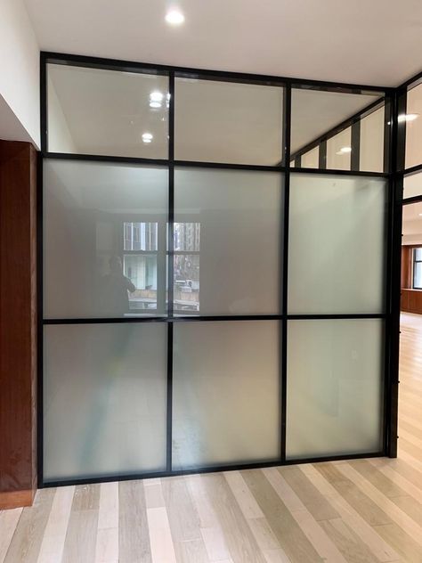 Glass Office Partitions, Glass Partition Wall, Office Dividers, Glass Room Divider, Bongkar Pasang, Diy Room Divider, Deco Studio, Glass Office, Superior Room