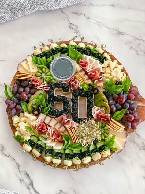 60th Birthday Appetizers, Golf Themed Charcuterie Board, Golf Charcuterie Board, Birthday Charcuterie, Birthday Appetizers, Golf Theme Party, Golf Theme, Charcuterie Boards, Meal Plans