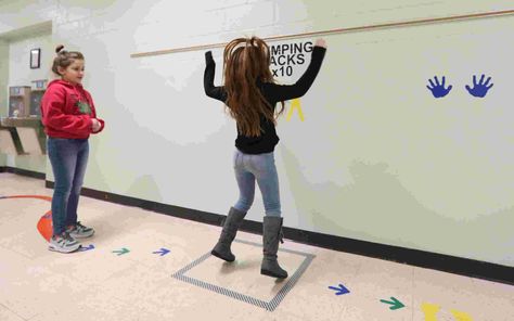 Better grades in a minute: Sensory hallway at Suffern school Elementary School Hallway, Sensory Hallway, Elementary School Counseling Lessons, Sensory Pathways, Help Kids Focus, School Hallway, Kids Obstacle Course, Walk Idea, Better Grades