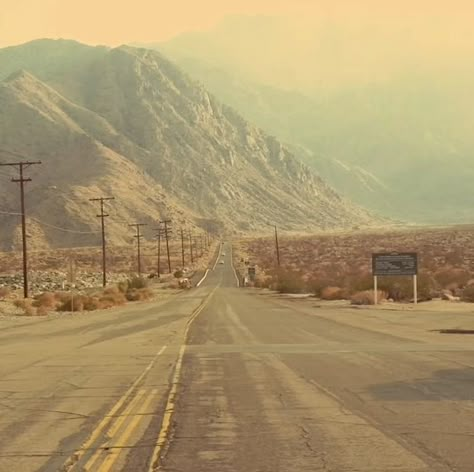 Western Usa Aesthetic, American Southwest Aesthetic, Texas Desert Aesthetic, Mid Western Aesthetic, Dreamy Summer Aesthetic, Desert Grunge Aesthetic, West Texas Aesthetic, Country Road Aesthetic, Texas 1970s