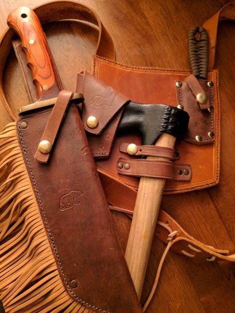 1st attempt at leather working. Bowie Sheath, blade cover for tomahawk, baldric​ for tomahawk and ESEE  Izula. Diy Bedroll, Esee Izula, Diy Tent, Cooking Kit, Bushcraft Knife, Diy Leather Projects, Leather Ideas, Bushcraft Knives, Diy Camping